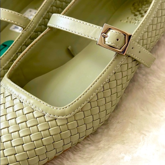 Vince Camuto Woven Cream Mary Jane Flats - Picture 5 of 6